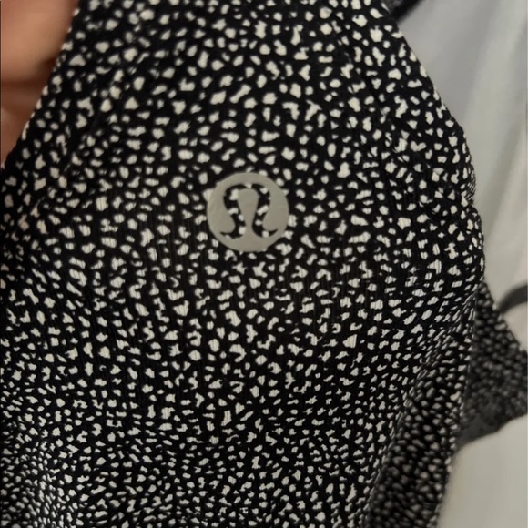 Lululemon tank top - Picture 3 of 3